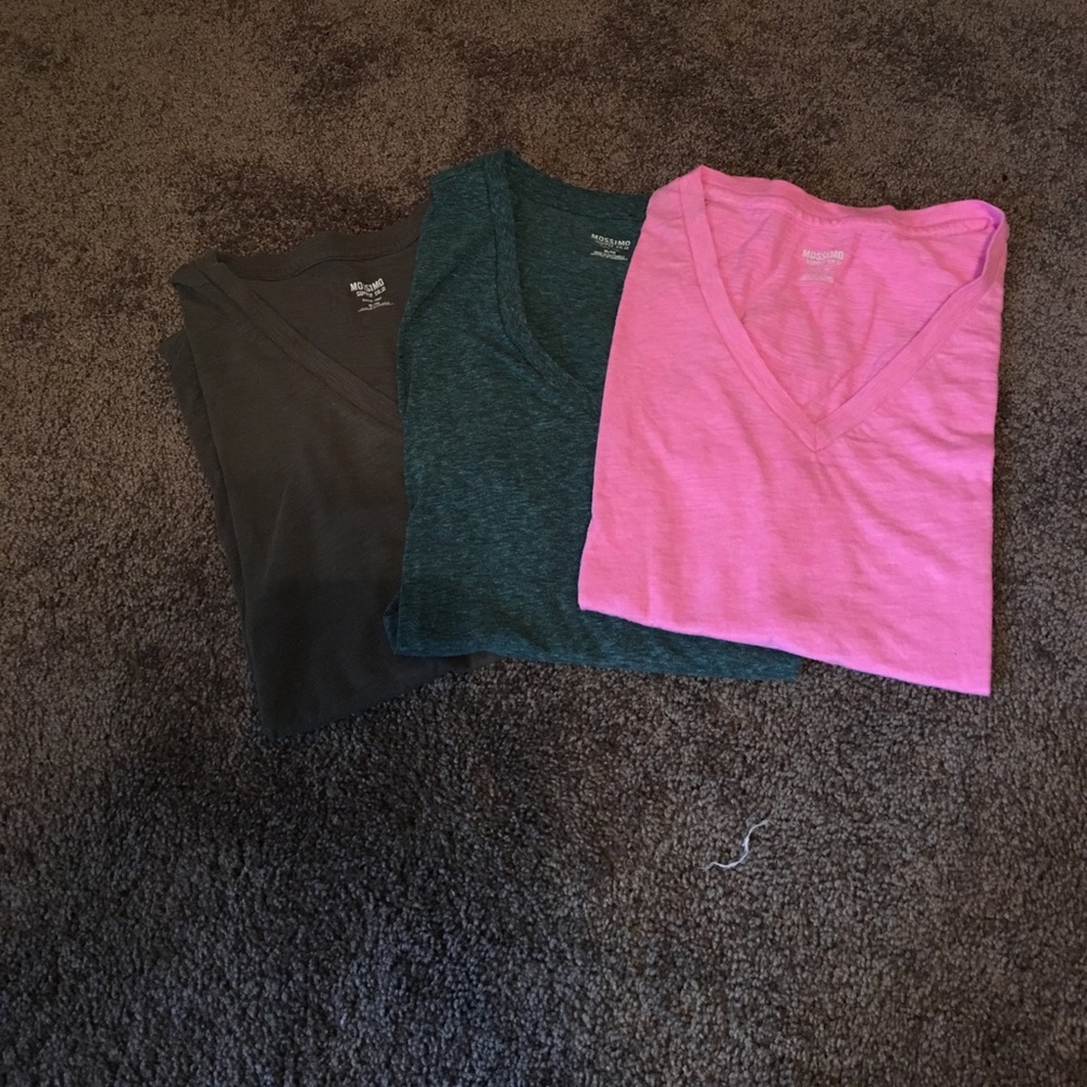 *SOLD* Set of 3 v neck tees
