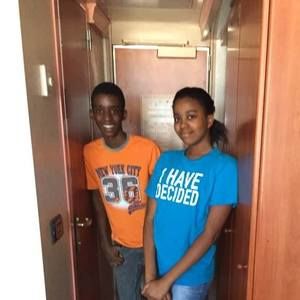 Meet your Posher, Lee