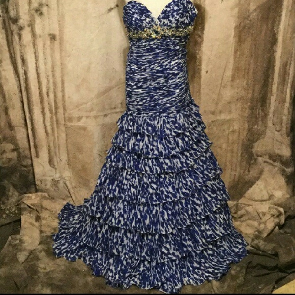 Tony Bowls Paris Prom Dress