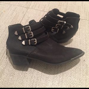 Sam Edelman buckle western style black booties