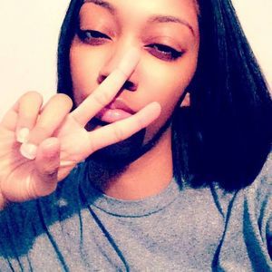 Meet your Posher, La'shawna r.