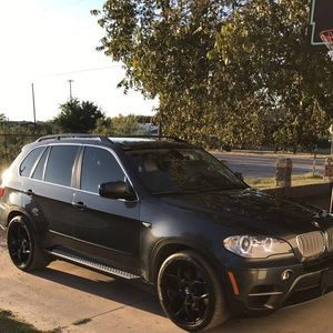 Meet your Posher, Levie