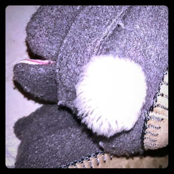 Hanna Andersson Bunny Slippers Size 2/3M - Picture 3 of 5