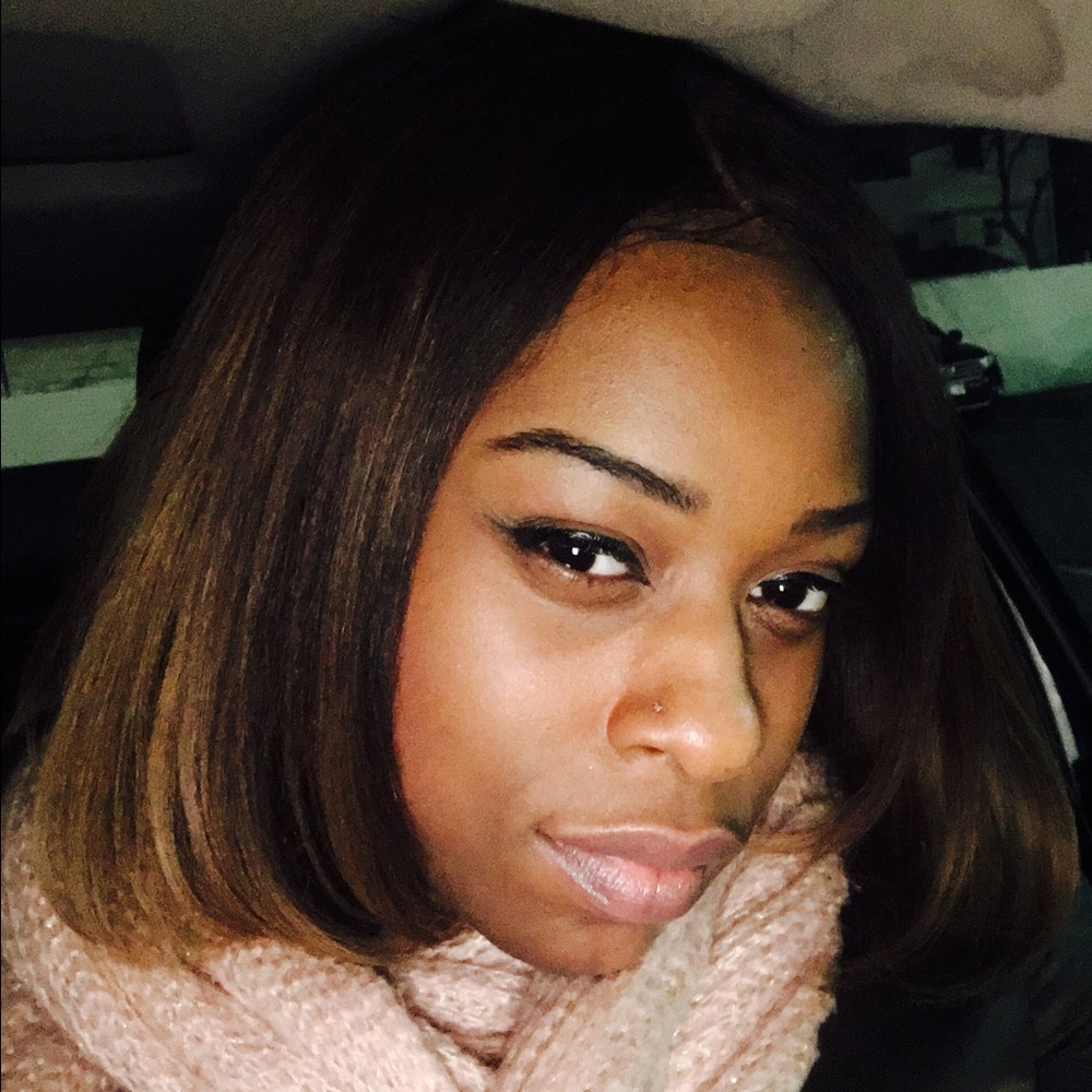 Meet your Posher, Toni