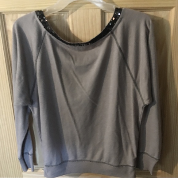 Guess Top - Picture 3 of 3