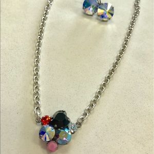 Sabika necklace and earring set