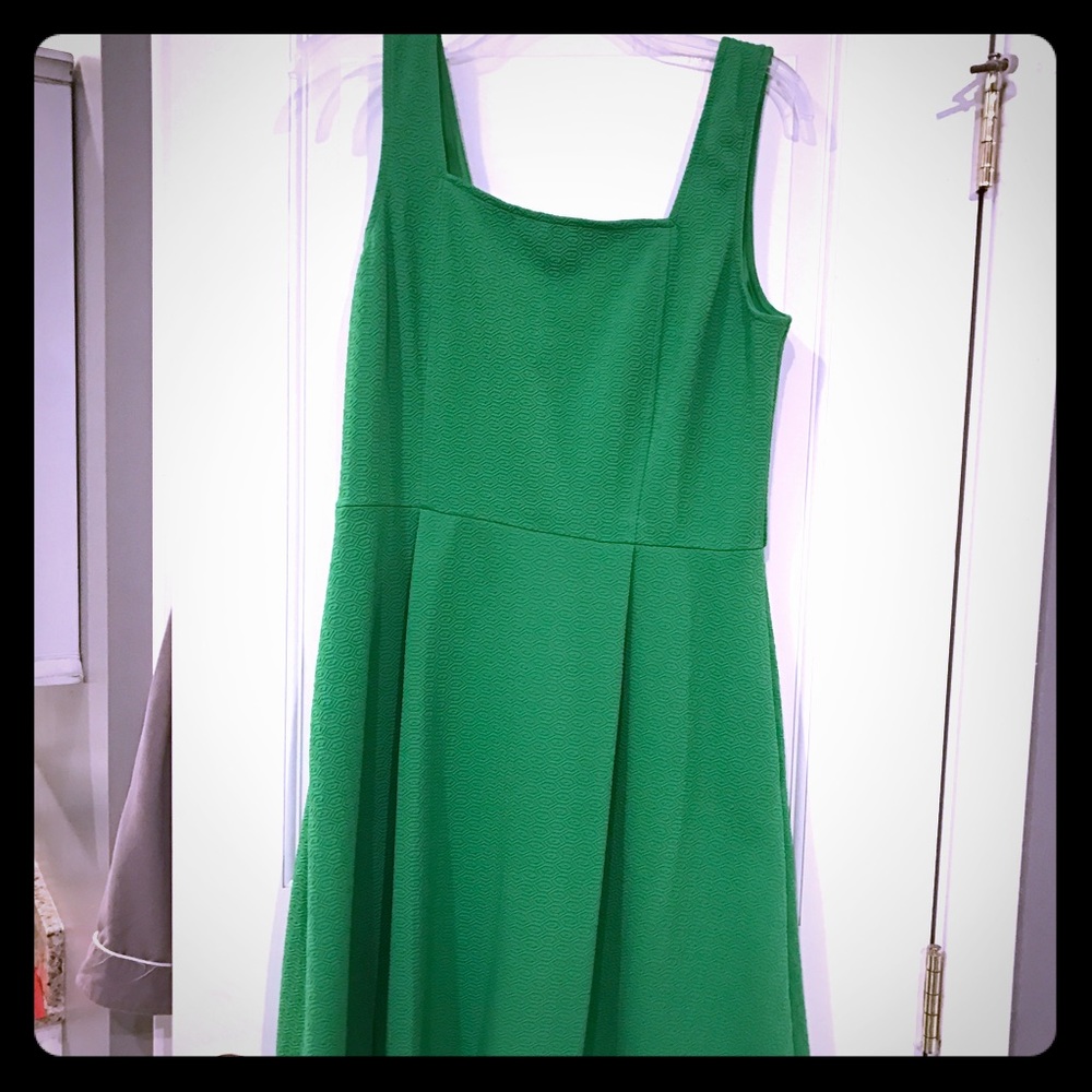 London Times Kelly Green Dress