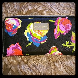 Betsey Johnson retro floral wallet