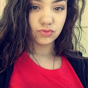 Meet your Posher, Kelsi