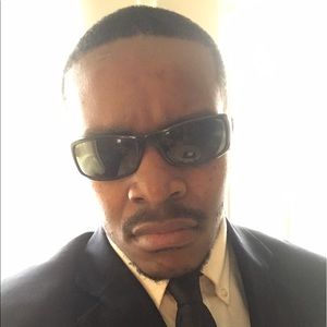 Meet your Posher, Earl