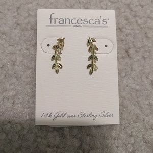 NWT! Gold Leaf Vine Earring Crawler