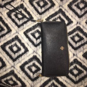 NEW Tory Burch Wrist Wallet - Perfect CONDITION