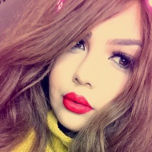 Meet your Posher, Isabel