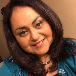 Meet your Posher, Dolly