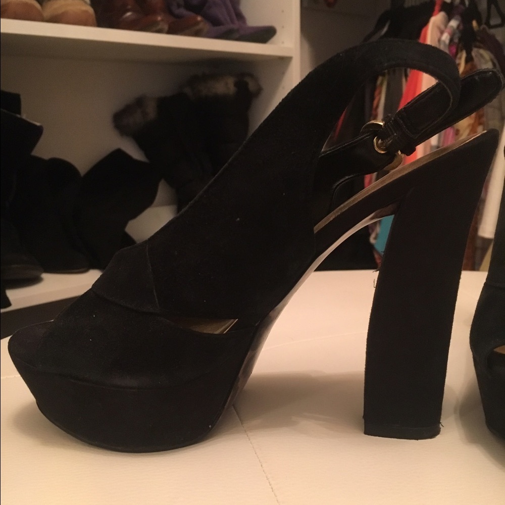 GUESS Black sandals
