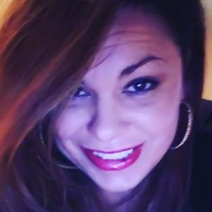 Meet your Posher, Raquella