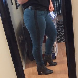 American Eagle Striped Jeggings