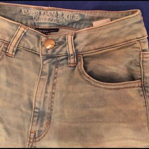 American Eagle hi Rise Jegging Crop size 6