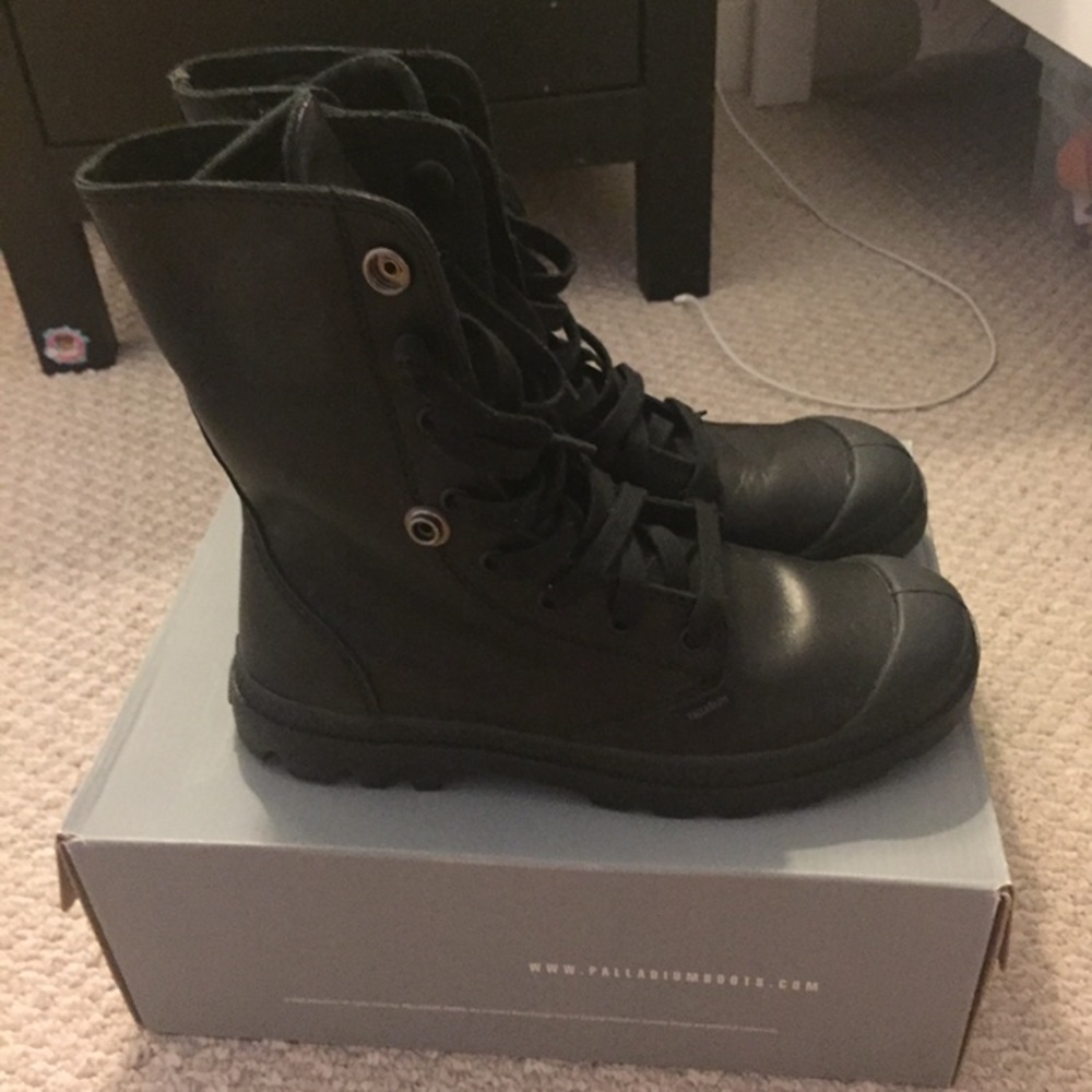 palladium baggy leather boot with zipper