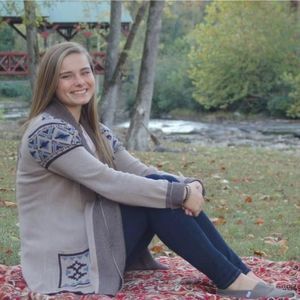 Meet your Posher, Maddie