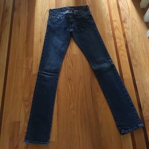 Guess skinny jeans size 24