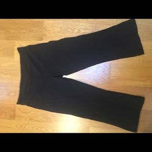Lululemon Capri pants