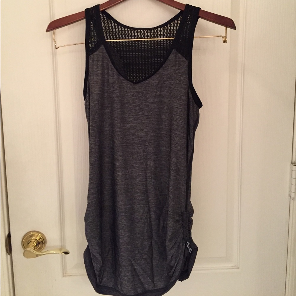 Lululemon workout tank