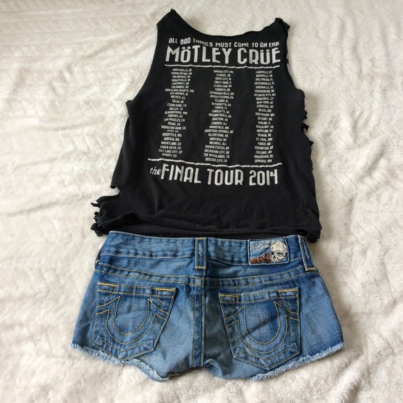 True Religion Cut-off Jean Shorts S--26 PRICE DROP - Picture 4 of 7