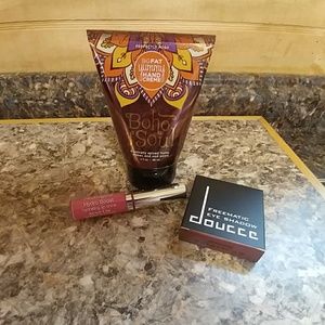 New makeup. Used lotion