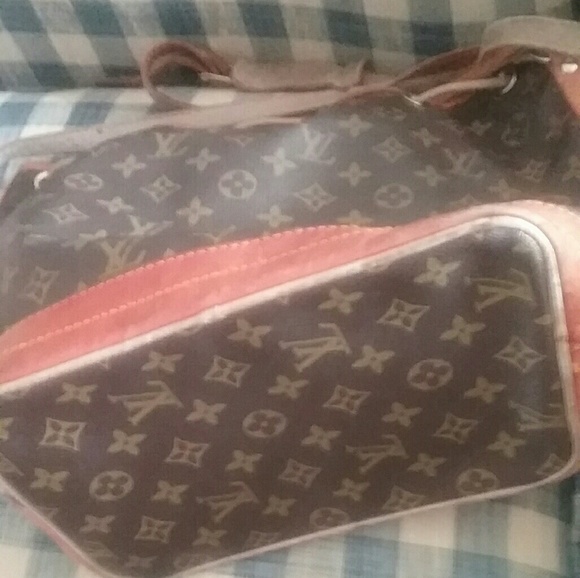 Authentic Vintage Classic Louis VUITTON Signature Bucket Bag w/very nice patina - Picture 3 of 7