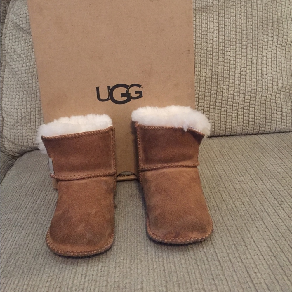 Infant chestnut uggboots