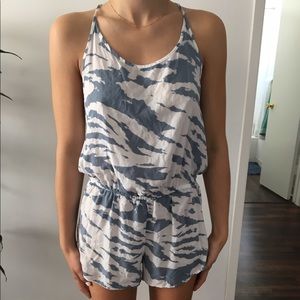 Indah look alike romper