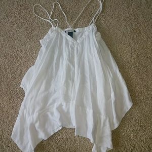 🔵Strappy flowy tank top