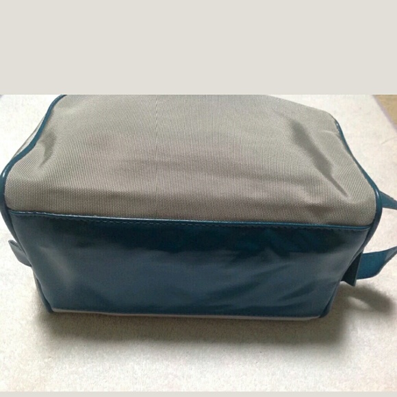 Derek Jeter Driven Toiletry travel Bag - Picture 4 of 8