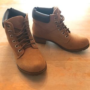 Brown suede "work boots"