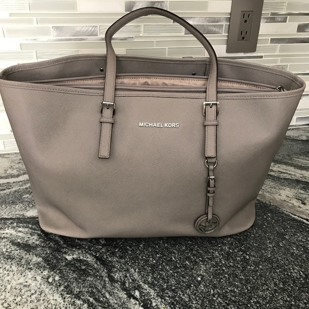 Michael Kors tote