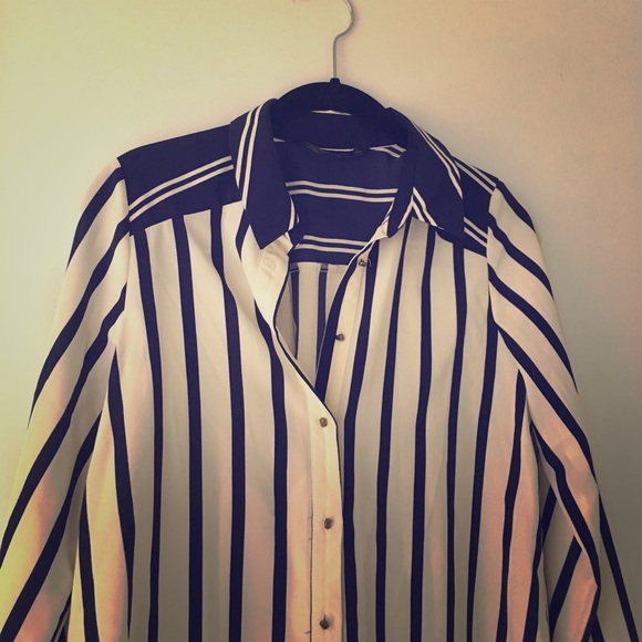 ✨FINAL✨Zara Blouse - Picture 1 of 4