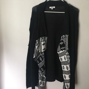 Mudd black and white tribal printed cardigan