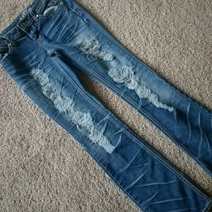 🔵Distressed jeans