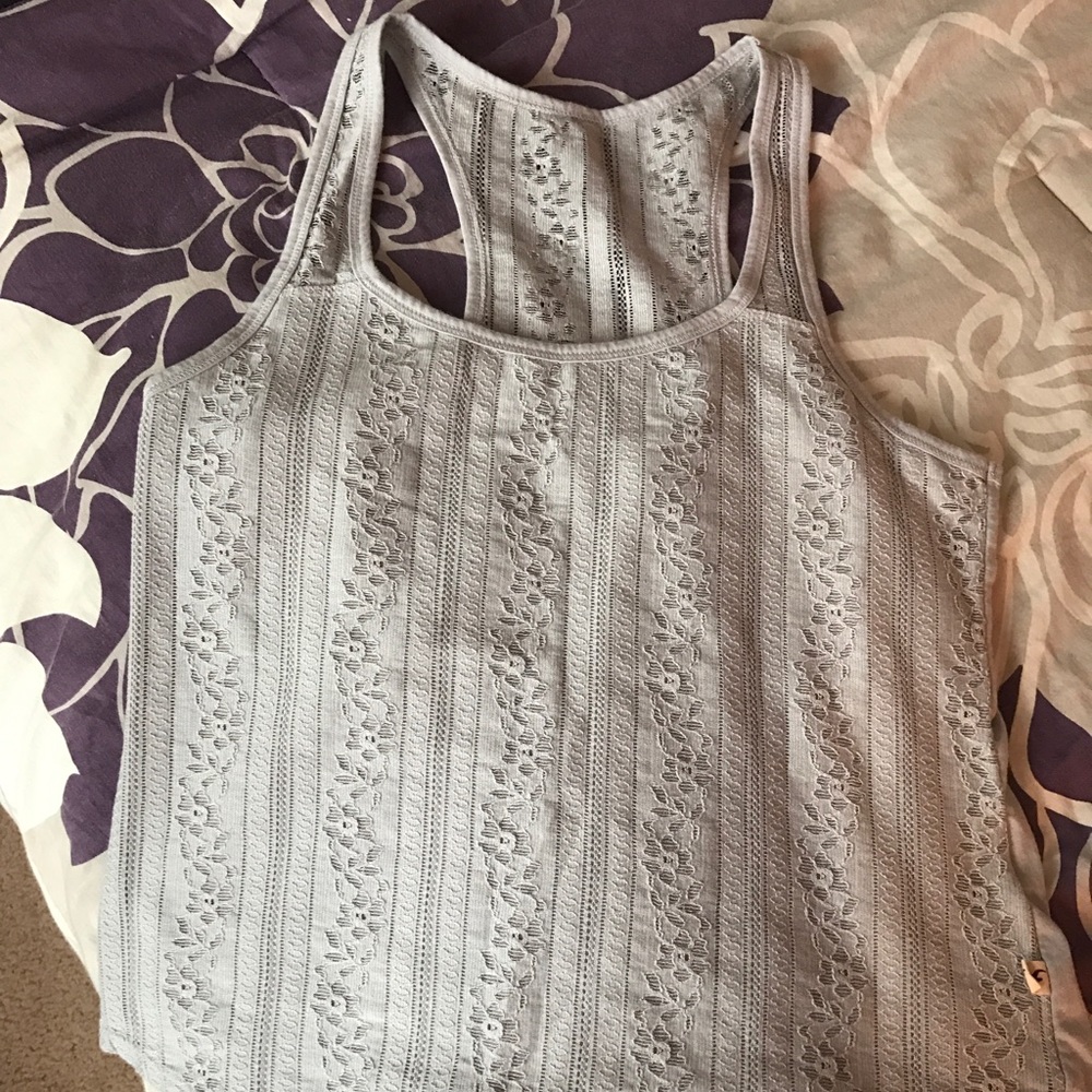 Hollister Tank