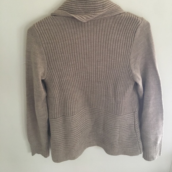 Beige H&M sweater - Picture 4 of 4