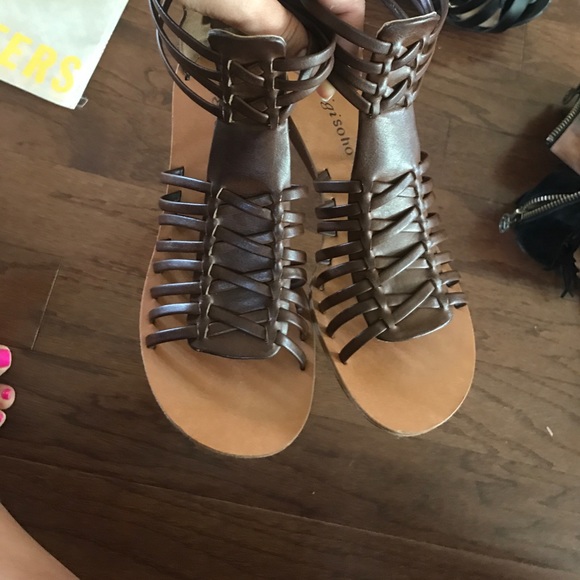 Steve Madden Shoes - Brown gladiAtor sandals boho festival ready