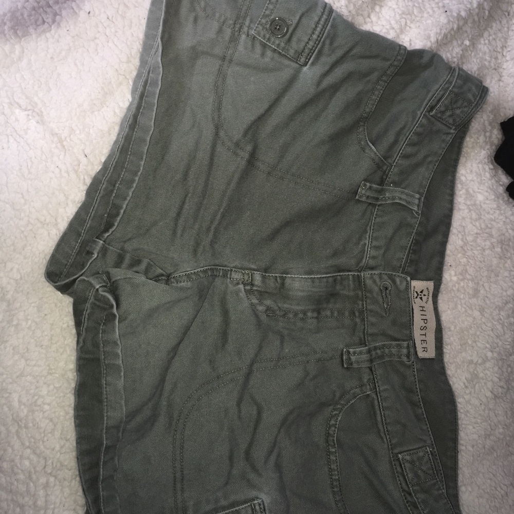 Olive Cargo short shorts