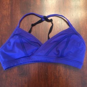 Lululemon contoured bra size 6