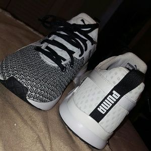 Womens puma sneakers