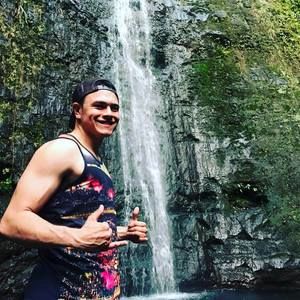 Meet your Posher, Chris