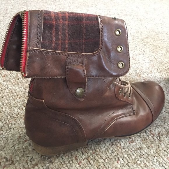 Lace up boots - Picture 2 of 5