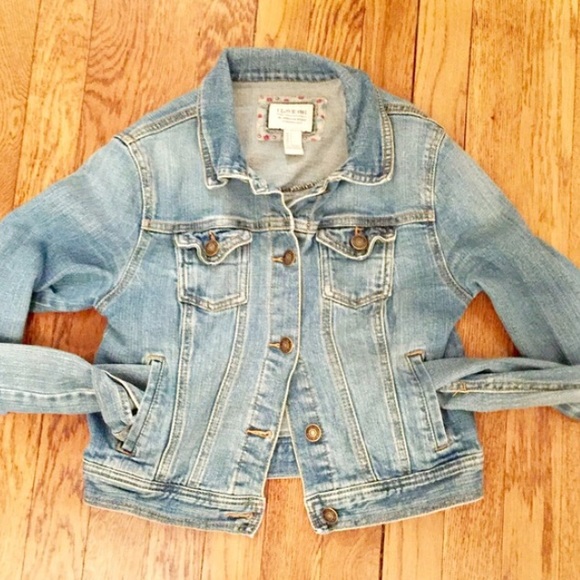 Jackets & Blazers - Cropped & fitted denim jeans jacket EUC