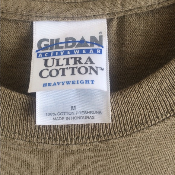 Gender Neutral Short Sleeve T Shirt Gildan Sz M NWOT - Picture 3 of 3