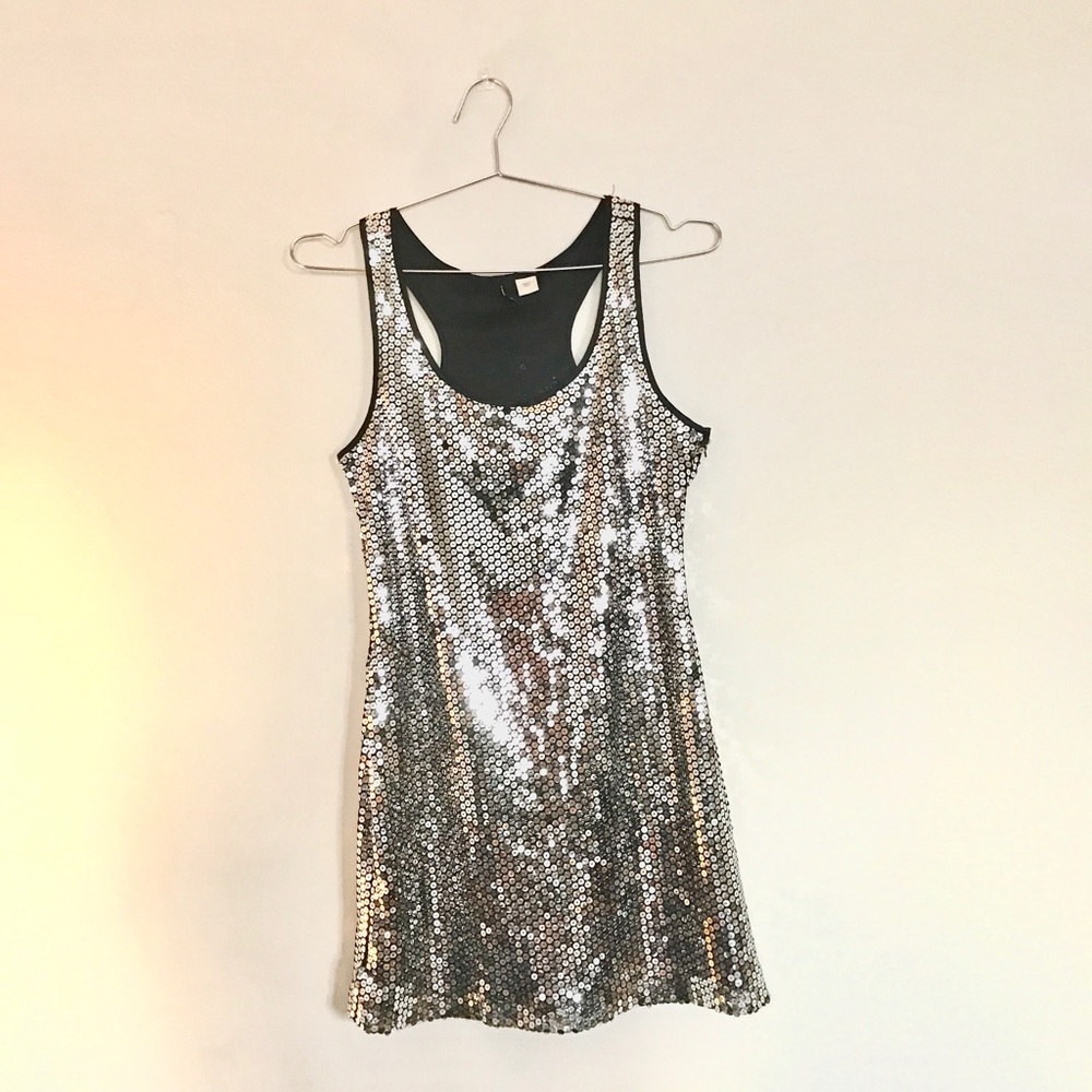 H&M Super Party Sequin Dress!!!! Size 6